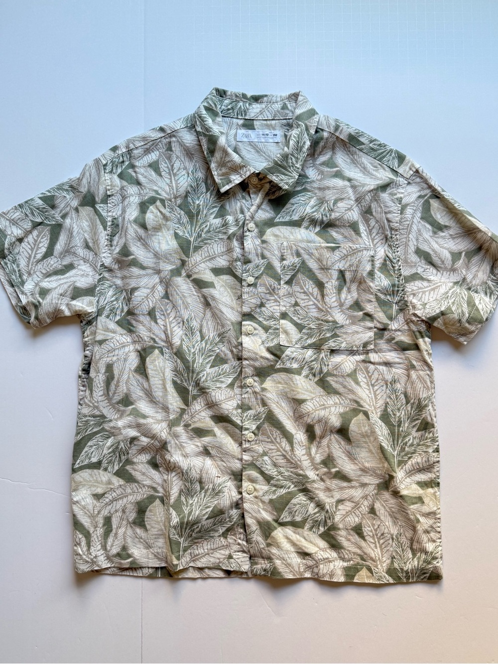 Zara Light Green Leaf Print Tropical Short-Sleeve Button Down Shirt, 11-12 - Picture 3 of 8